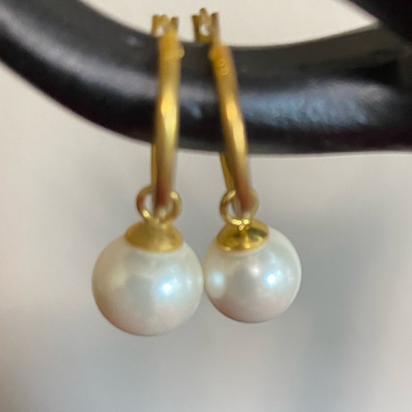 Akoya 10MM Shell Pearl On Gold Hoop Earrings - Picture 2 of 4